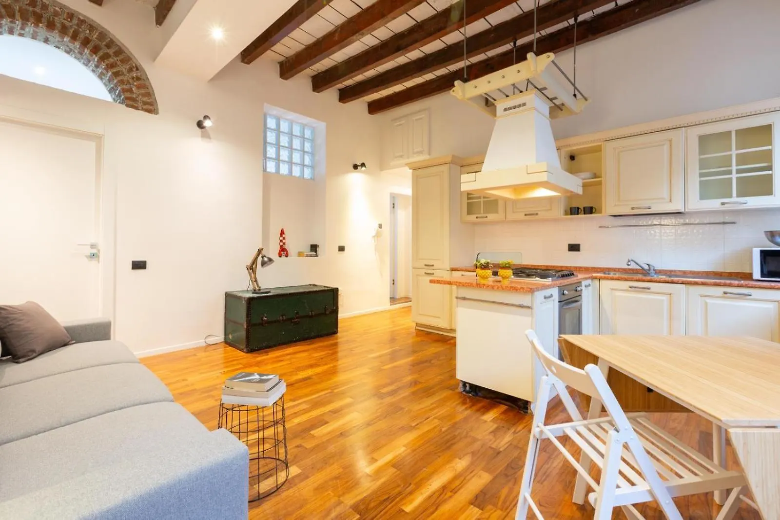 Milanohome 0*, Milano İtalya